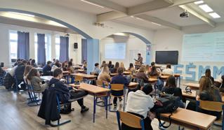 Mala škola javnih financija za učenike srednje...